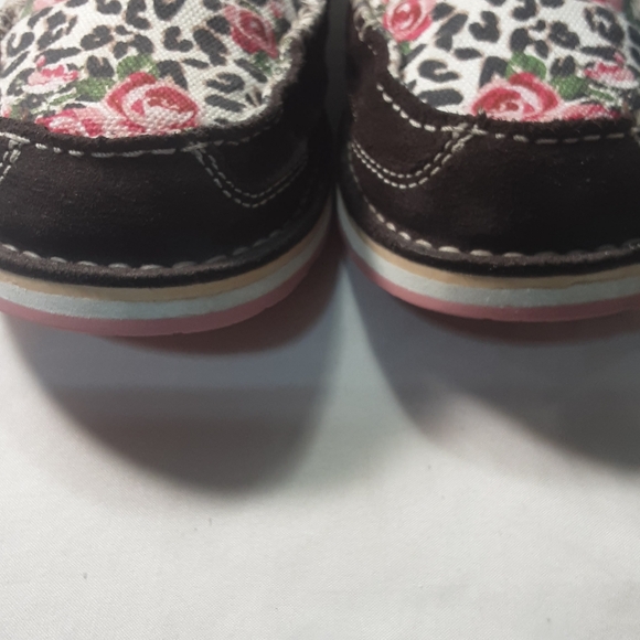 Ariat Shoes - Picture 3 of 12